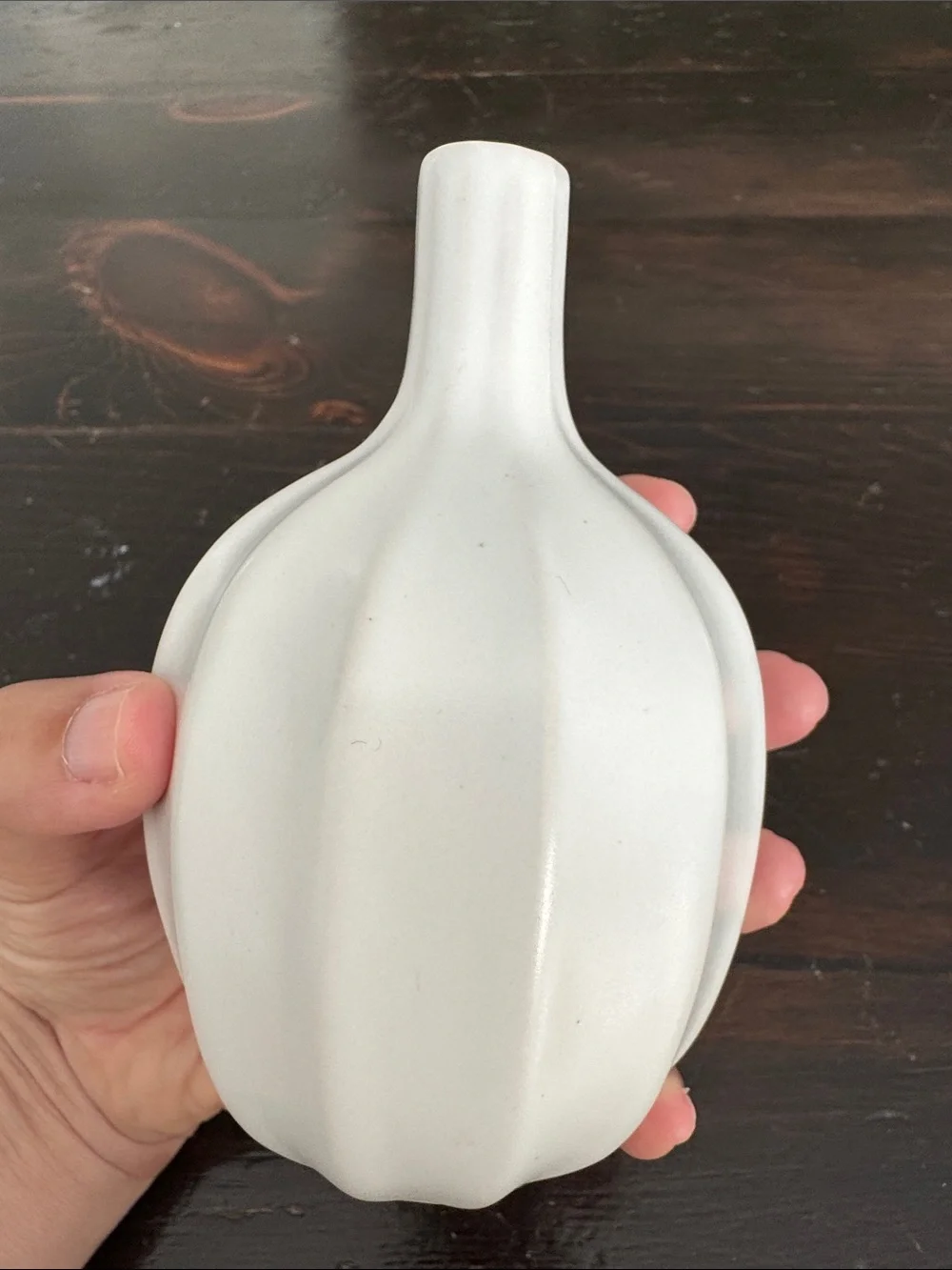 Vintage Jonathan Adler - Pot A Porter - White Ribbed Ceramic Gord Style Bud Vase